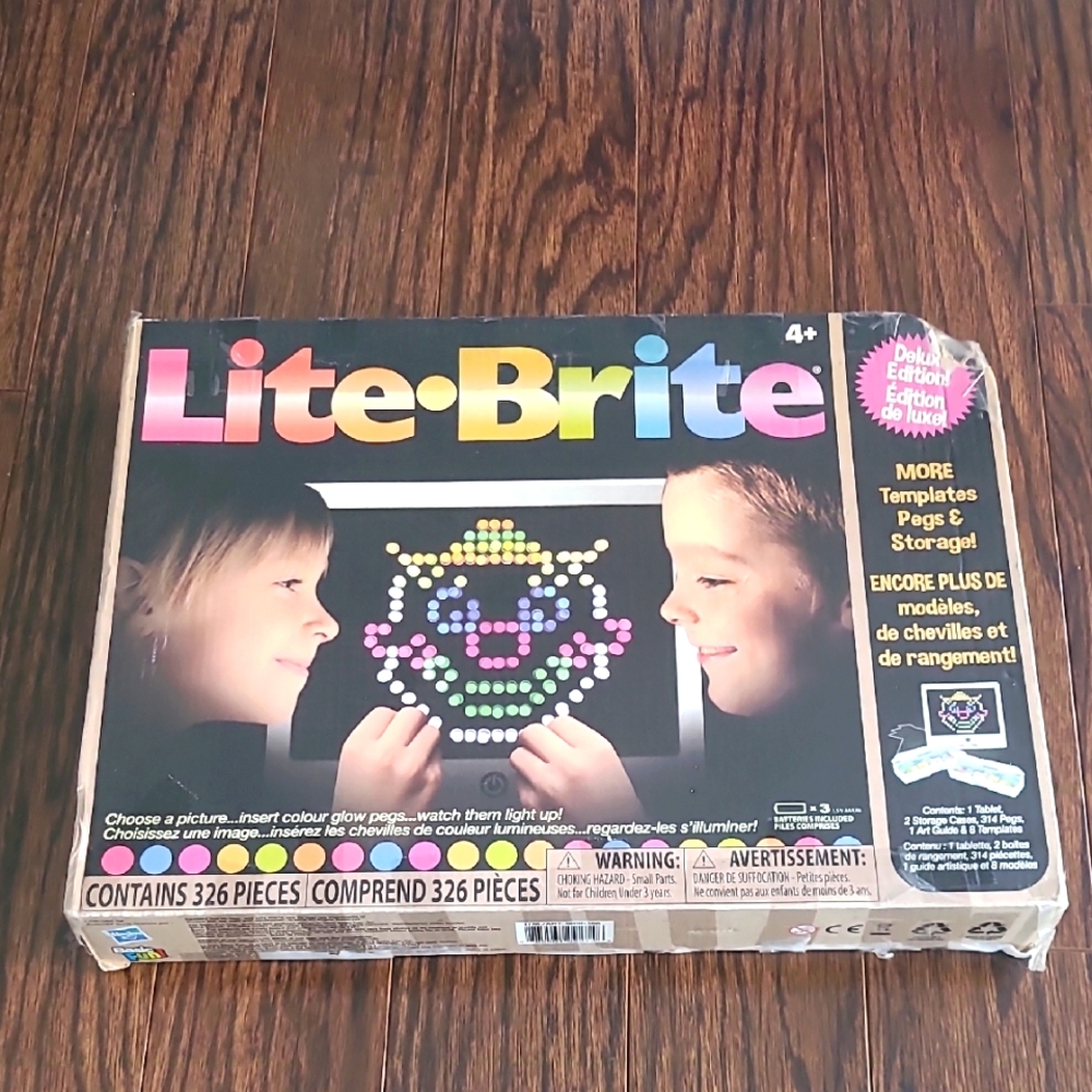 Lite-Brite Deluxe Edition Classic with 326 Pieces Designing Sheets Kids Fun Toy